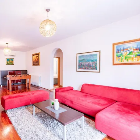 Petra, * Ντουμπρόβνικ